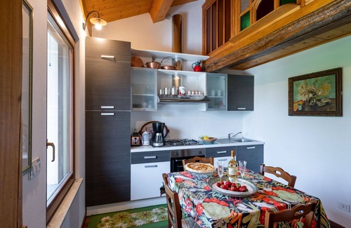 Cortiglione Apartment | Cosy apartment for 3 people with WIFI, TV, terrace, pets allowed and parking