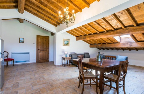 Guardistallo Apartment | Cosy apartment for 4 guests with A/C, pool, WIFI, TV, pets allowed, panoramic view and parking