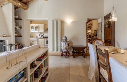 Radicondoli Apartment | Cosy apartment for 4 people with A/C, WIFI, pool, TV, balcony and panoramic view