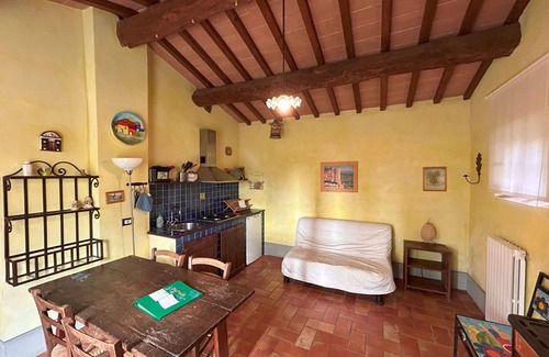 Monteleone d'Orvieto Apartment | Cosy apartment for 4 guests with pool, WIFI and TV