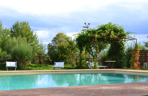 Monteleone d'Orvieto Apartment | Cosy apartment for 4 guests with pool, WIFI and TV
