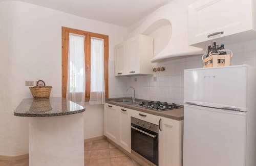 La Ciaccia Apartment | Cosy apartment for 8 people with WIFI, A/C, TV, terrace, pets allowed and parking