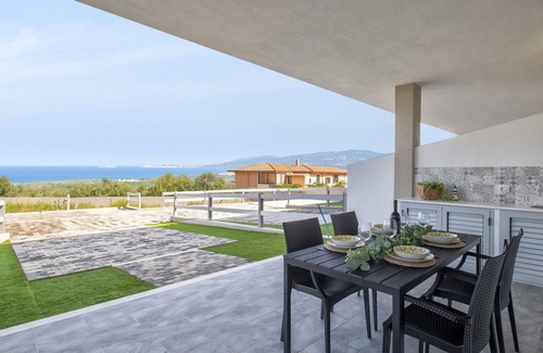 La Muddizza Apartment | Cosy apartment for 4 people with WIFI, A/C, TV, terrace and panoramic view