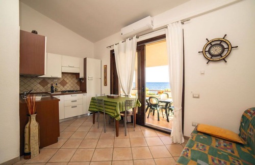 Villaputzu Apartment | Cosy apartment for 4 people with A/C, TV and pets allowed