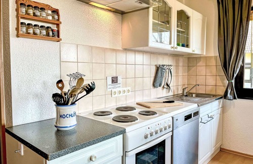 Frankenau House | Cosy apartment in villa for 4 guests with WIFI, TV and terrace