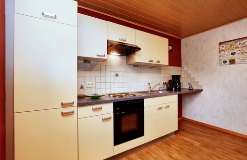 Amel Apartment | Cosy Apartment in Born with Terrace and Garden