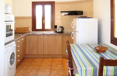 Muro Villa | Cosy apartment in villa for 2 guests with WIFI, A/C, pool, TV, patio and parking