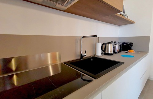Laureto Villa | Cosy apartment in villa with hot tub, WIFI, A/C, TV, veranda and parking, close to Alberobello