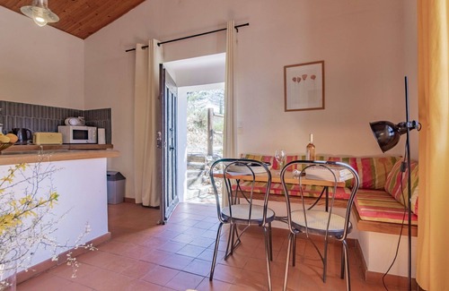 Puimichel Villa | Cosy apartment in villa for 2 guests with WIFI, patio, pets allowed and panoramic view