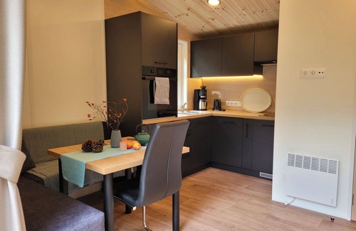 Wemding House | Cosy apartment in villa for 4 guests with WIFI, TV and terrace