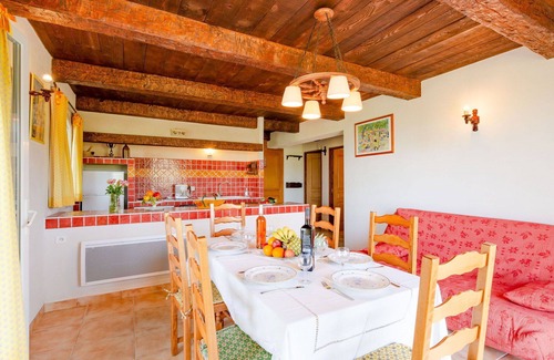 Bauduen Villa | Cosy apartment in villa for 6 people with WIFI, TV, terrace, pets allowed and panoramic view