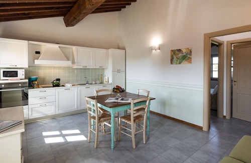 Larciano House | Cosy apartment in villa for 2 people with pool, A/C, WIFI and TV