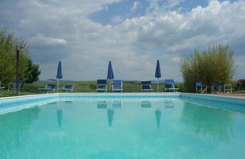 Peccioli Villa | Cosy apartment in villa for 5 people with pool, WIFI, panoramic view and parking