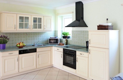 Verchen House | Cosy apartment in villa for 7 guests with WIFI, TV, terrace and pets allowed