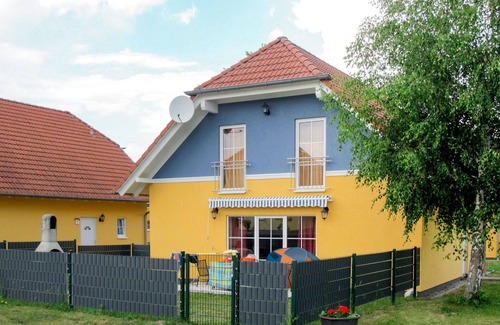 Verchen House | Cosy apartment in villa for 7 guests with WIFI, TV, terrace and pets allowed
