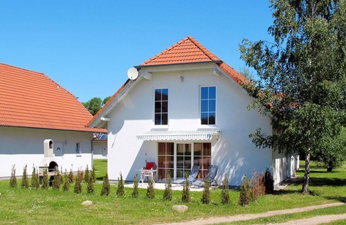 Verchen House | Cosy apartment in villa for 7 guests with WIFI, TV, terrace and pets allowed