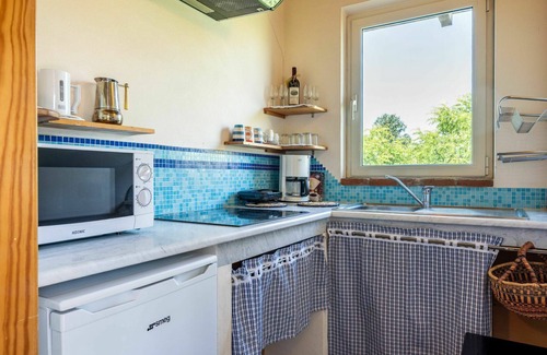 Rocca D'Arazzo Apartment | Cosy apartment for 4 people with WIFI, terrace and parking