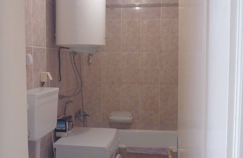 Velji Vinogradi Apartment | Cosy apartment near a beach