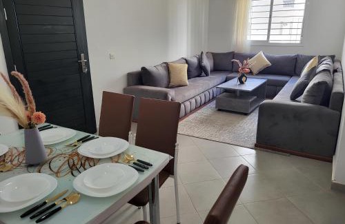 Hjar Ennhal Apartment | Cosy Apartment Near Beach & Airport