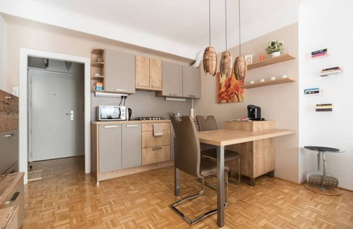 Kaisermuhlen Apartment | Cosy apartment near VIC (UNO City)