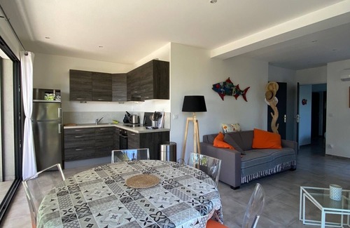 Le Lavandou Apartment | Cosy apartment on St Clair beach in Le Lavandou