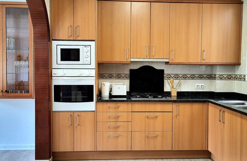 Portbou Apartment | Cosy apartment to discover Costa Brava. Walking distance to the beach.
