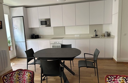 Necker Apartment | Cosy apartment with beautiful wooded terrace