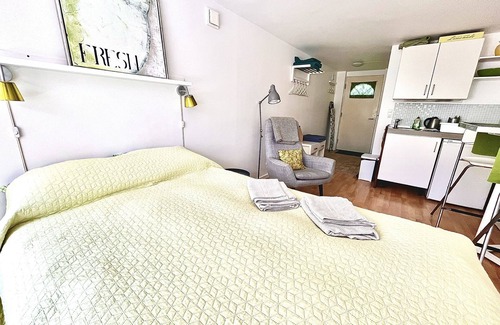 Vallensaek Apartment | Cosy apartment with own terrace.