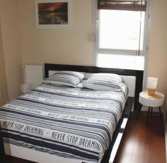 Saint-Priest Apartment | Cosy Appart - Clim - Balcon - Parking - Spacieux T2 - Proche Eurexpo Stade