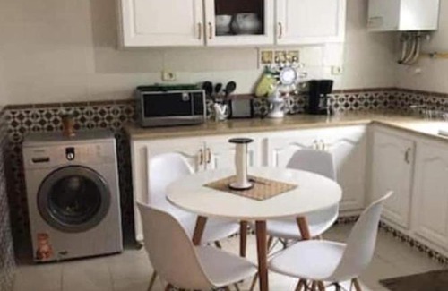 Sidi Dhrif Apartment | Cosy Appartement s+2 Meublé en plein coeur de Marsa Plage