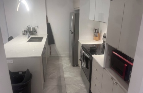 Cote-Des-Neiges—Notre-Dame-De-Grace Condo | Cosy appartement whit amazing pool and spa
