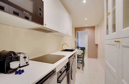Quartier de Rochechouart Apartment | Cosy Appt - 1BDR/2P - Moulin Rouge/Montmartre