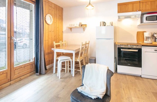 Saint-Sorlin-d'Arves Apartment | Cosy apt 4 ppl with terrace, private parking
