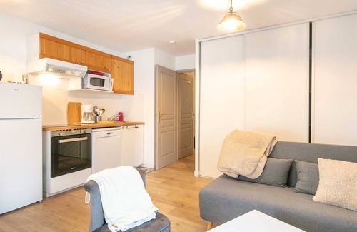 Saint-Sorlin-d'Arves Apartment | Cosy apt 4 ppl with terrace, private parking
