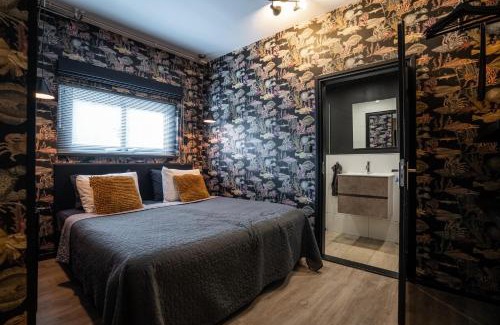 Groningen Apartment | Cosy Aquarium for a couple or friends