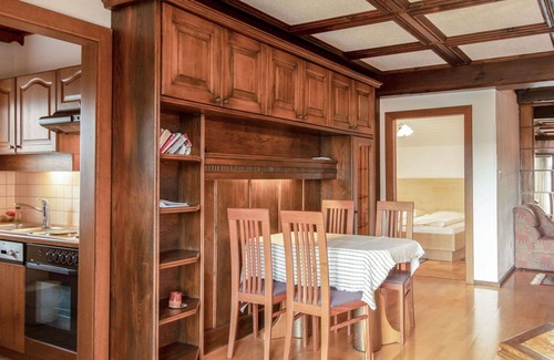 Klopein Apartment | Cosy apartment for 4 people with WIFI, TV, balcony and panoramic view