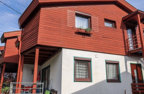 Klopein Apartment | Cosy apartment for 4 people with WIFI, TV, balcony and panoramic view