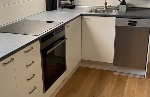 Enskede Apartment | Cosy basement flat in the heart of Tallkrogen - your perfect Stockholm oasis