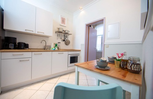 Andreasvorstadt Apartment | ★Cosy & bright Jugendstil Flat in the ❤ of Erfurt+ balcony ★