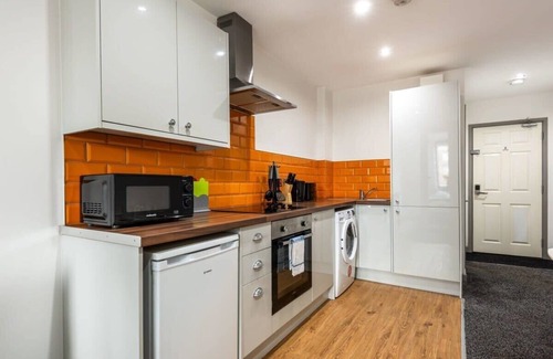 Halifax Apartment | Cosy Budget 1 Bed Flat in Halifax Centre