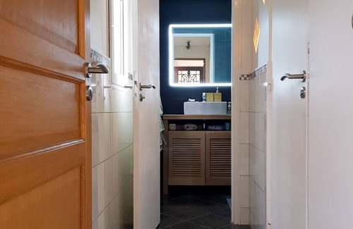 Cormeilles-en-Parisis House | COSY BUNGALOW 15 MIN FROM PARIS, 300M FROM TRAIN STATION