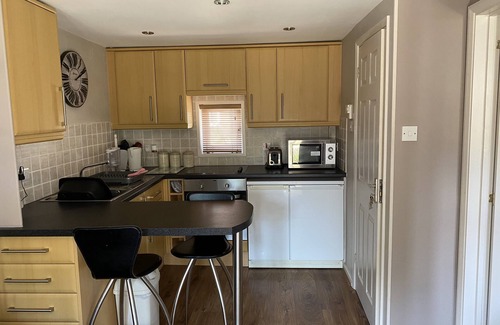 Middleton-on-Sea House | Cosy Bungalow On Private Estate