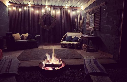 Little Cowarne House | Cosy Cabin with Wildlife & Woodland Views