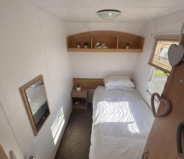 Aberystwyth Other | Cosy Caravan in Clarach Bay