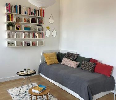 Romainville Apartment | Cosy-carnot we Speak English in Romainville near Paris