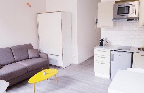 Thiers Apartment | Cosy central studio Nice Rossini large balcony