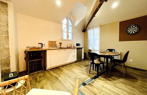 Angouleme House | Cosy, centrally located apartment in a quiet neighborhood