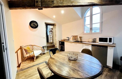 Angouleme House | Cosy, centrally located apartment in a quiet neighborhood