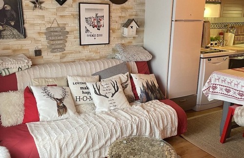 Pyrenees 2000 Ski Chalet | Cosy Chalet close to the slopes and hiking trails Classified 3* 😊