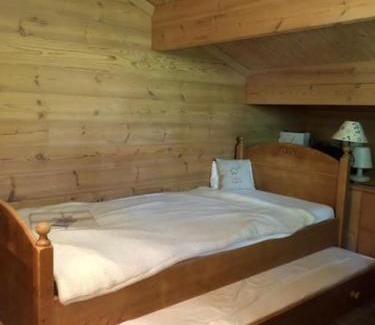 Zweisimmen Nr Gstaad Apartment | Cosy Chalet mountain view - Gstaad